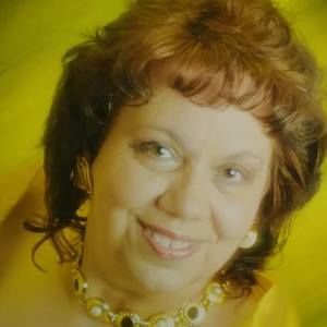 Meet your Posher, Dee